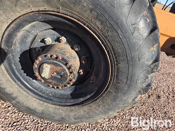 lull-644b-37-image-13