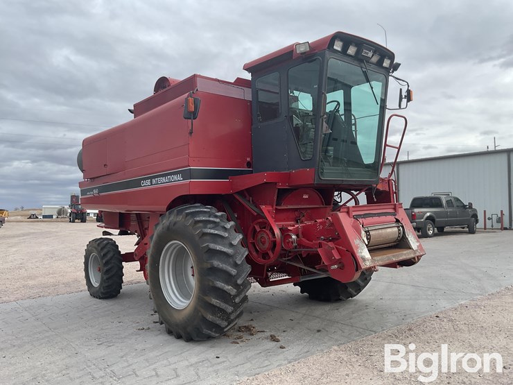 1990-case-ih-1640-image-3