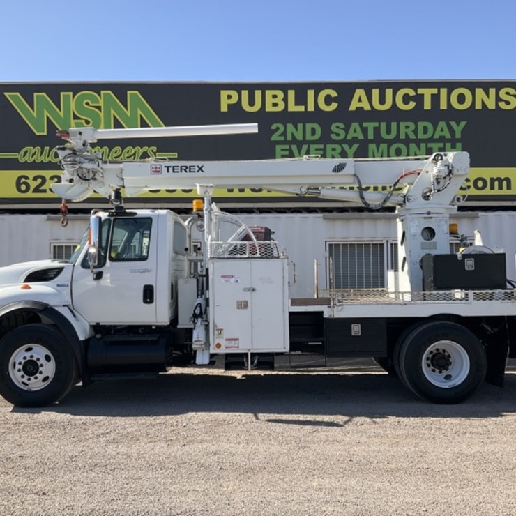 2009 INTERNATIONAL 7400