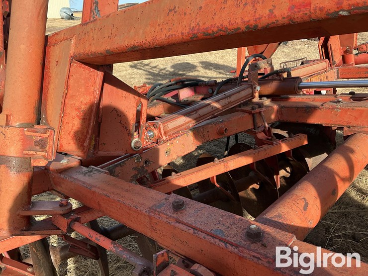 massey-ferguson-18-image-18