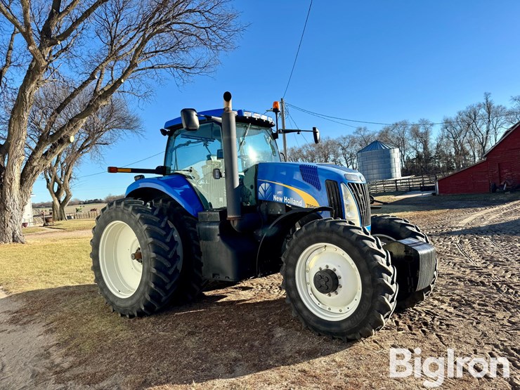 2008-new-holland-t8020-image-3
