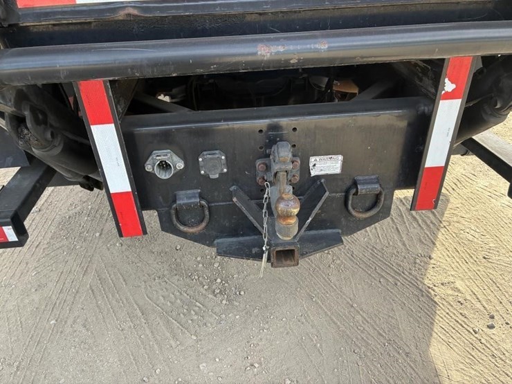 2016-ford-f550-xlt-image-6