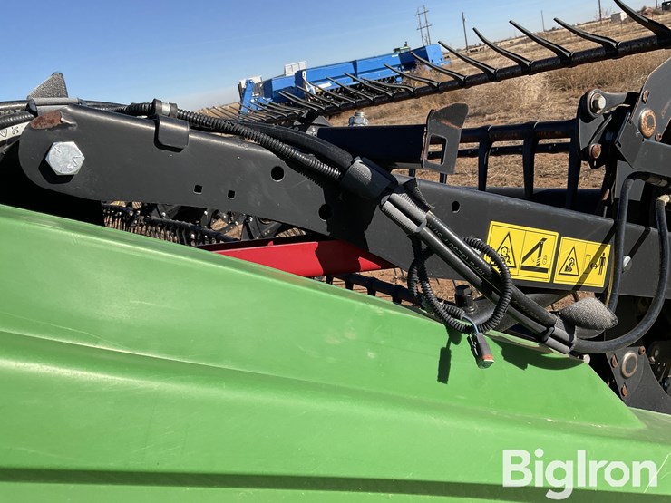 2021-john-deere-430d-image-18