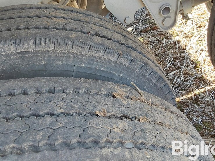 2013-jet-grain-trailer-image-20