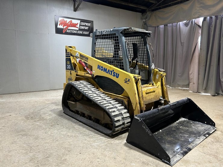 komatsu-ck30-skid-steer-loader-image-5