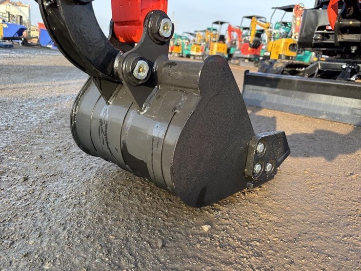 2025-tpm-18bs-hydraulic-excavator-image-12