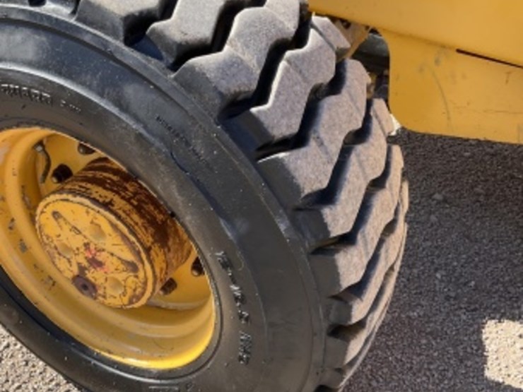 deere-210le-image-14