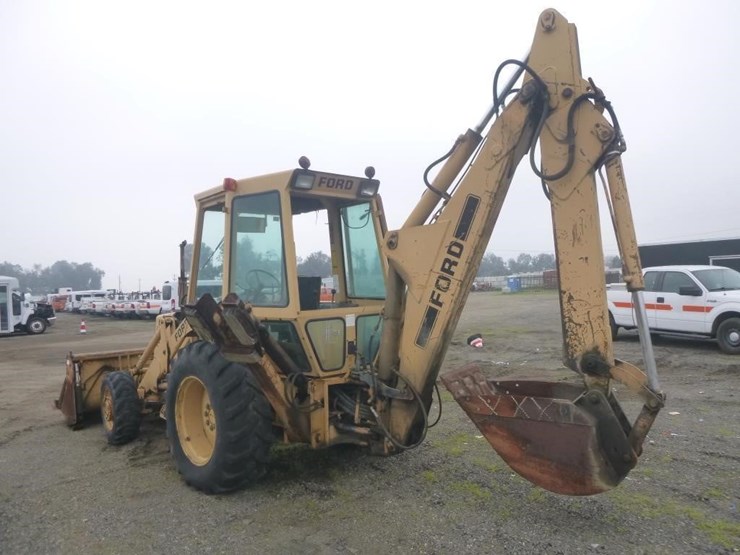 1986-ford-655a-image-4