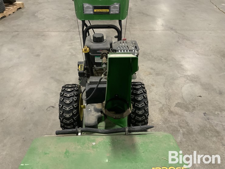 john-deere-16-image-11