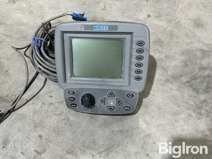 2008-kinze-kpmiii--image-9