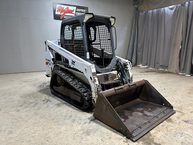 2016-bobcat-t450-image-6
