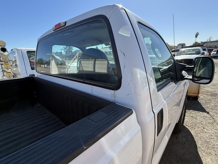 2005-ford-f250-image-30