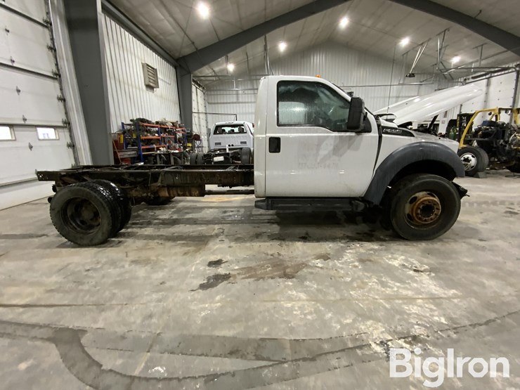 2014-ford-f550-image-4