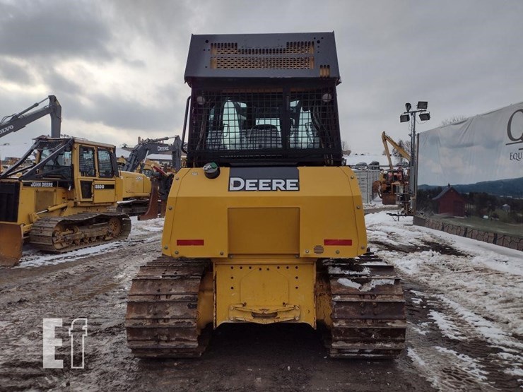 2022-deere-650k-lgp-image-4