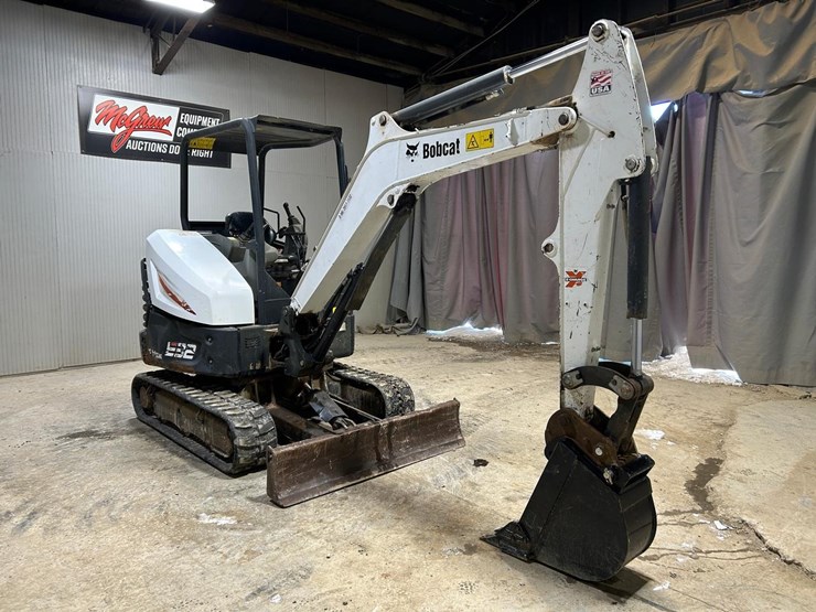 2017-bobcat-e32i-image-5