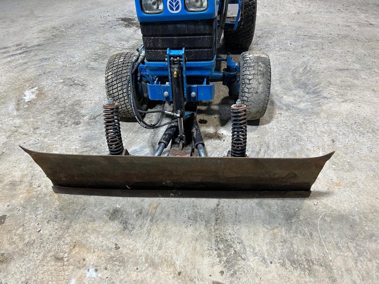 new-holland-1220-image-9