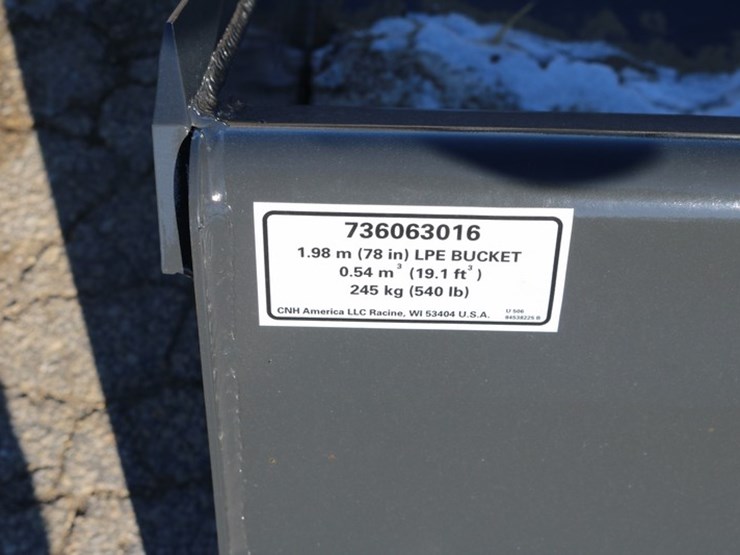 new-holland-78-image-4