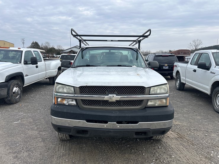 2004-chevrolet-2500-image-5