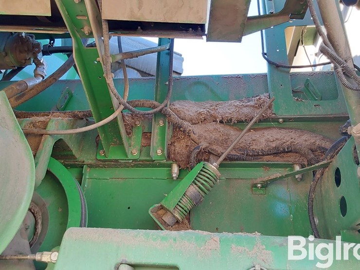 2013-john-deere-s670-image-17