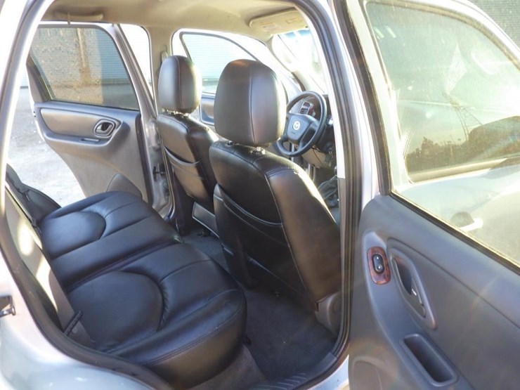 2005-mazda-tribute-image-8