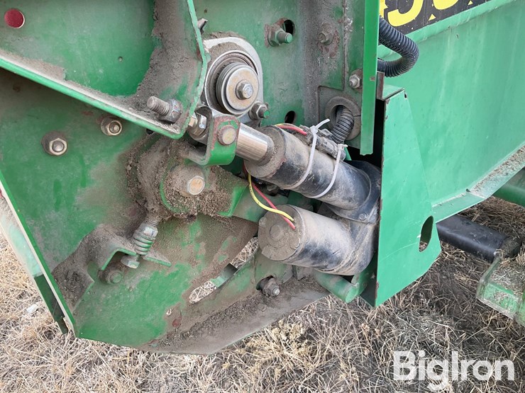 1998-john-deere-566-image-17