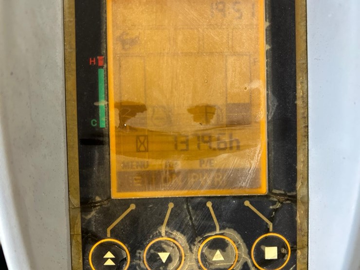 2017-deere-30g-image-23