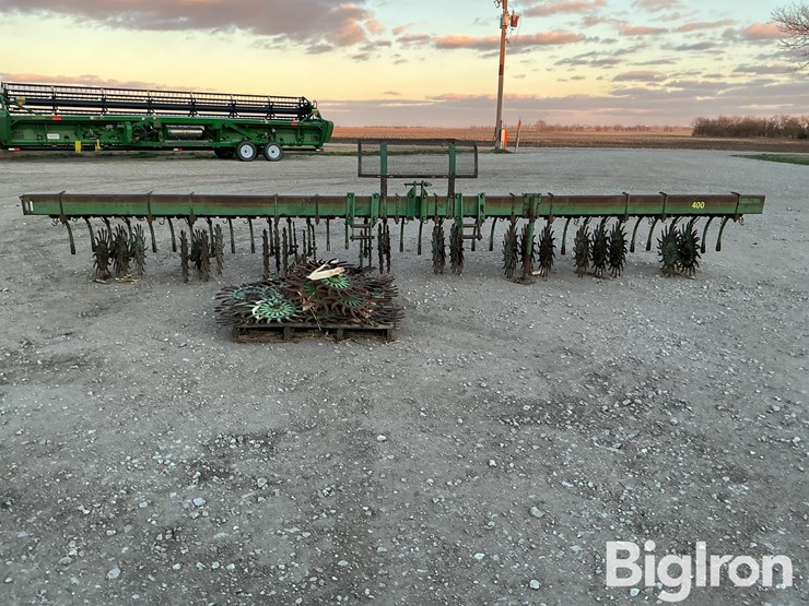 john-deere-400-image-2