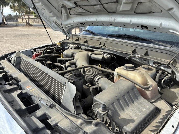 2016-ford-f550-xlt-image-9