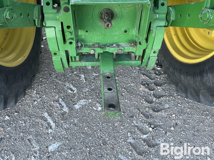 2014-john-deere-6140r-image-17