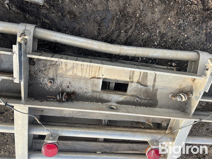 peterbilt-379-image-13