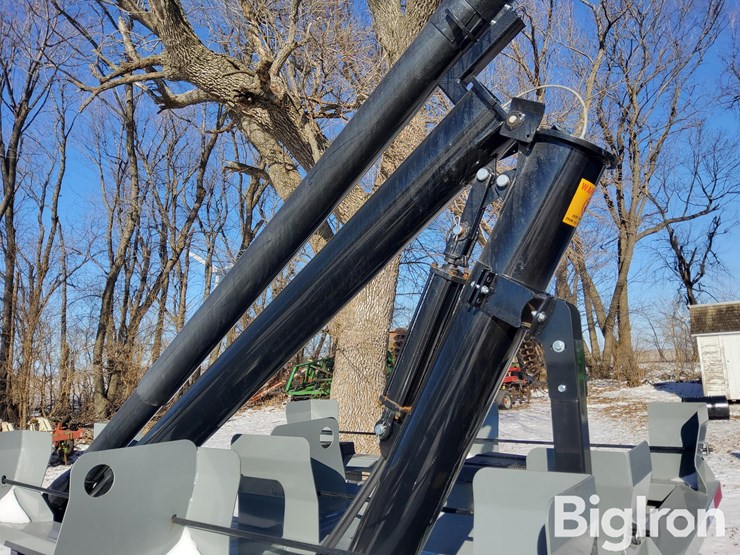 2024-travis-]-image-18