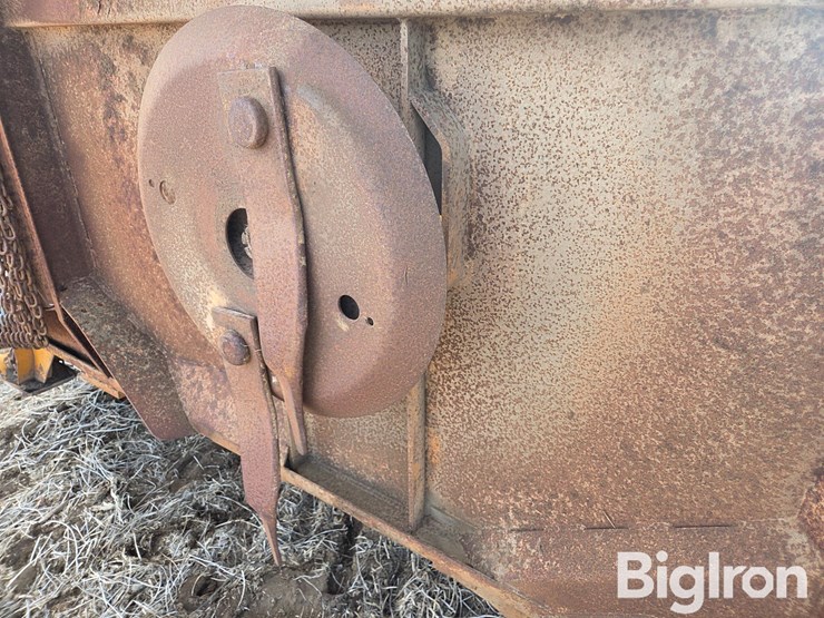 woods-bw18000-batwing-rotary-shredder-image-9