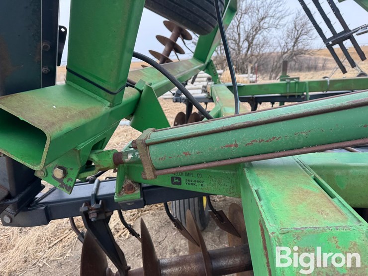 john-deere-630-image-13