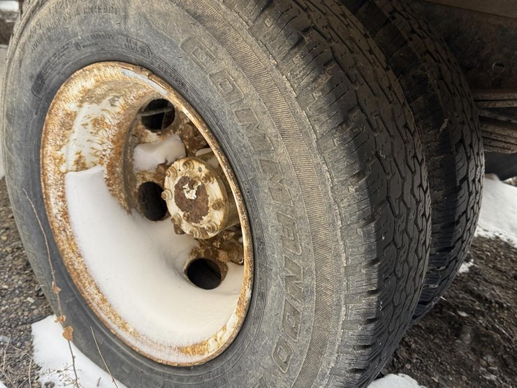 2000-isuzu-npr-image-7