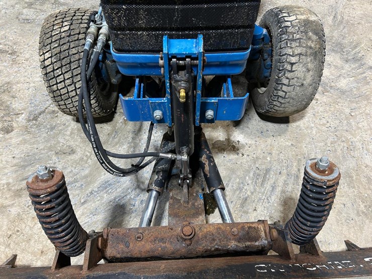 new-holland-1220-image-10