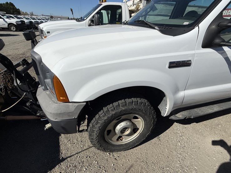 2005-ford-f250-image-22