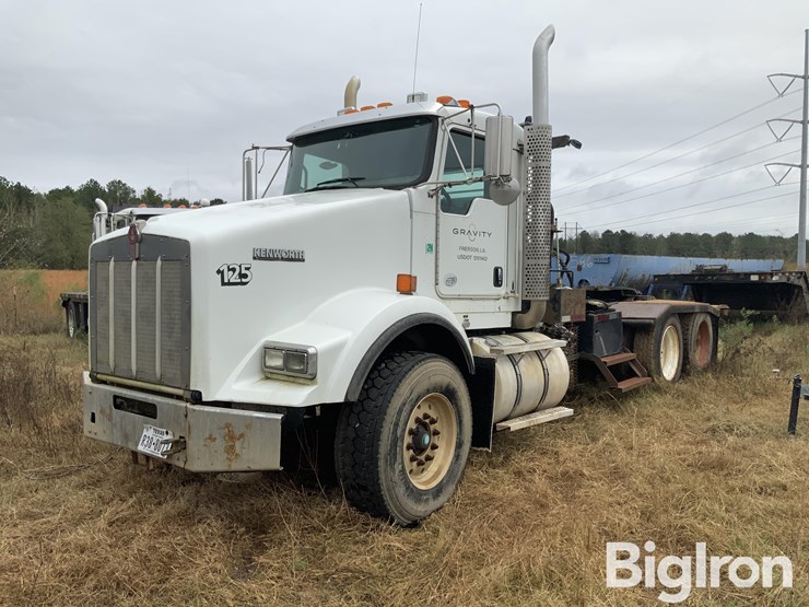 2012-kenworth-t800-image-1