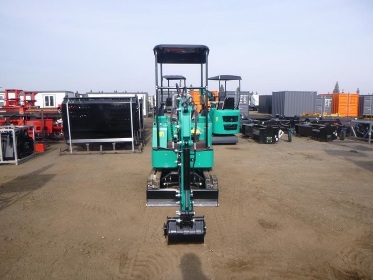 2025-agt-h15r-hydraulic-excavator-image-6