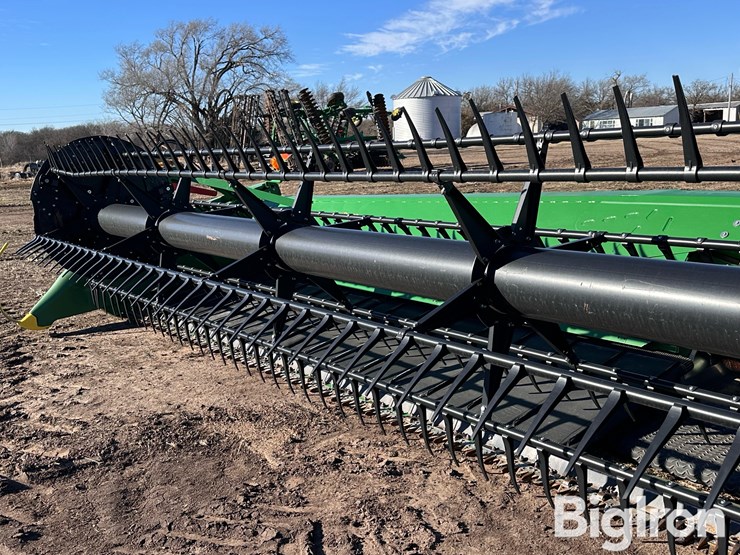 2020-john-deere-735fd-image-10