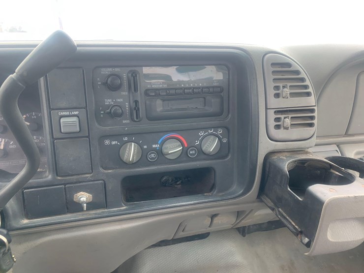 1999-chevrolet-3500-image-14