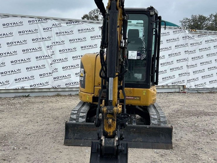 caterpillar-303-image-35