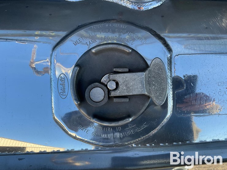 2006-peterbilt-378-image-18