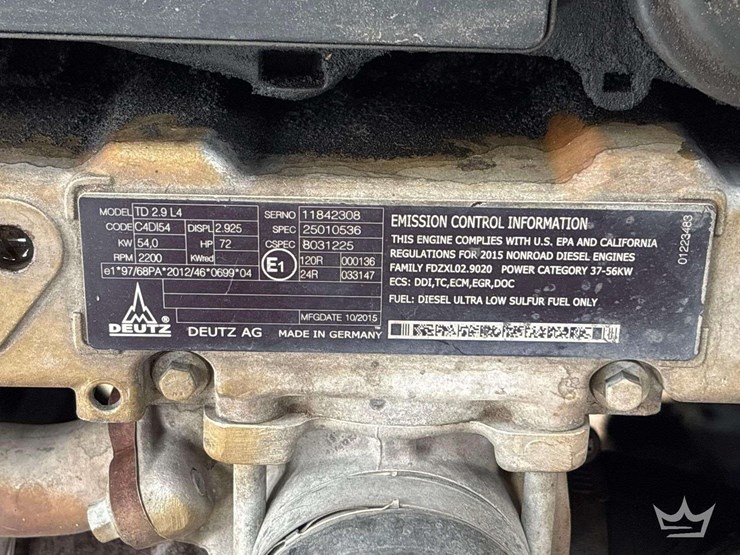 2016-takeuchi-tw65-image-19