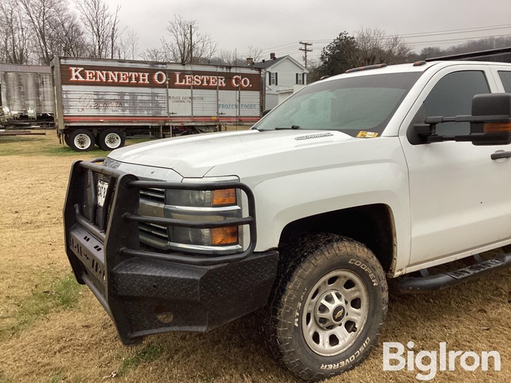 2016-chevrolet-3500-image-9