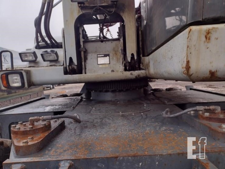 2005-gradall-xl3300-image-19