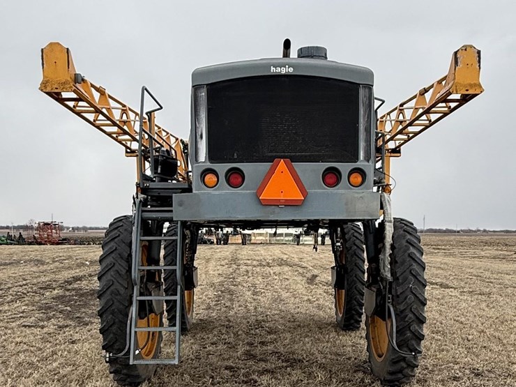 2006-hagie-sts12-image-6