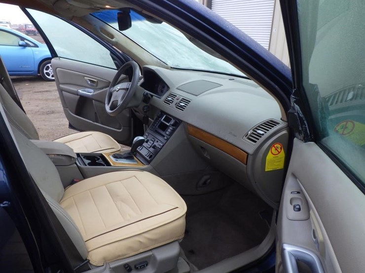 2004-volvo-xc90-image-6