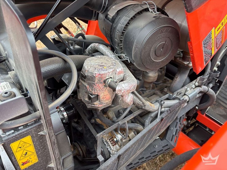 2025-kubota-l4060d-42hp-4wd-utility-loader-tractor-image-18