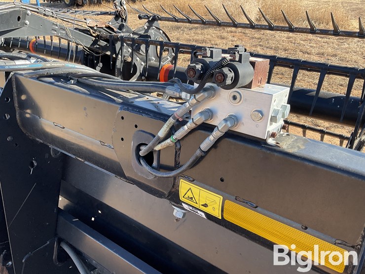 2021-john-deere-430d-image-14