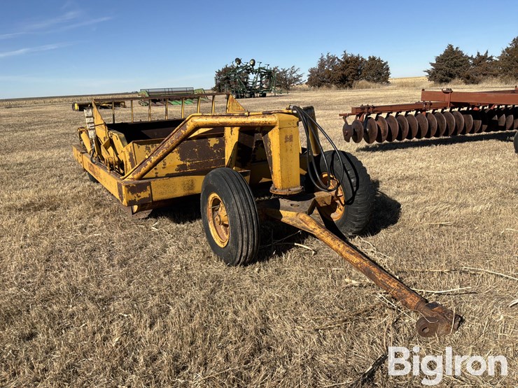 soilmover-75rf-pull-type-scraper-image-3